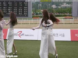 贴身白裙性感少女 02