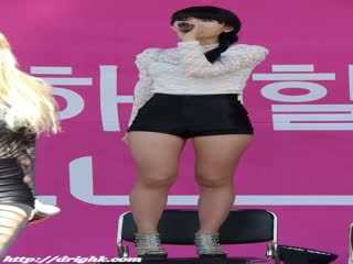 大长腿皮裤少女超会扭 03