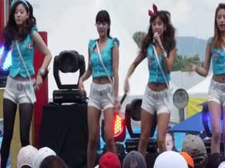 白紧热裤美腿少女 02