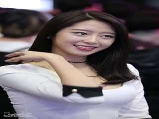 Showgirl美女视频057