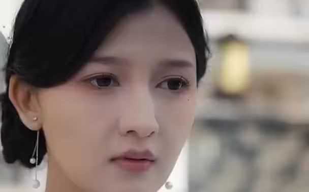 《爱在心头口难开》